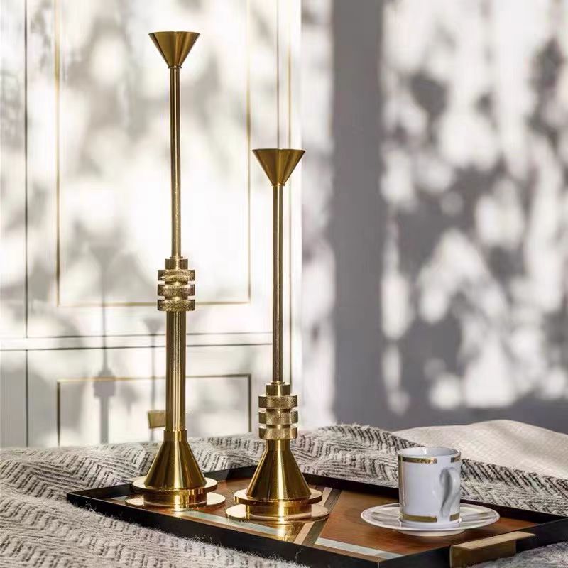Luxury Gold Metal Candlestick  - Candle Supplies Luxury avis et prix