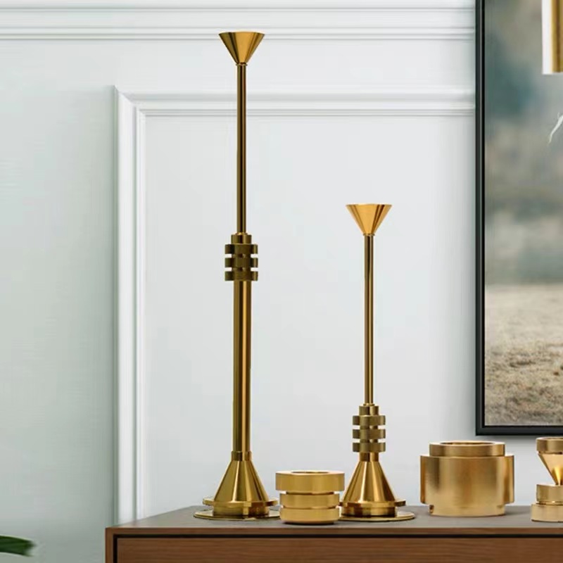 Luxury Gold Metal Candlestick  - Candle Supplies Luxury avis et prix